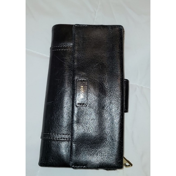 Fossil Wallet - Picture 9 of 9